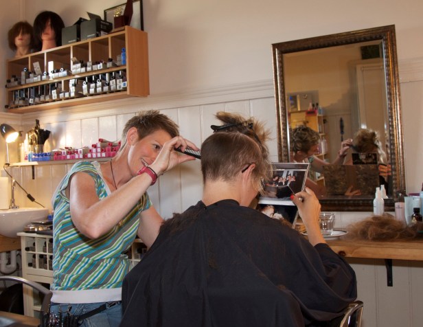 Looking at Punk Chick's photos from her punk days circa 1990